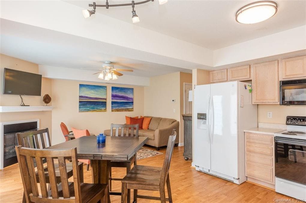 dining area & LR view - 606 Olde Covington Way