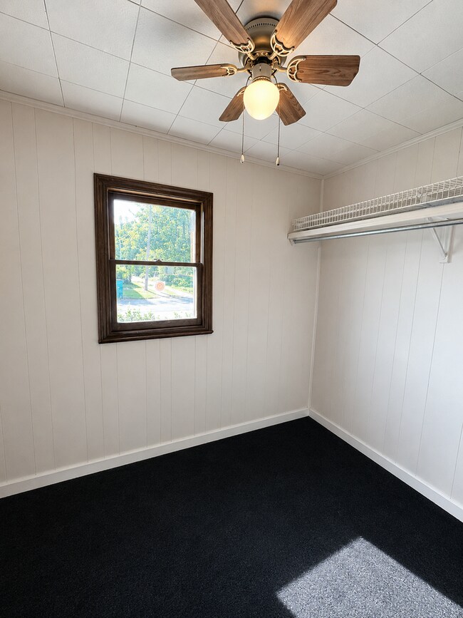 Building Photo - 214 N Marion Ave