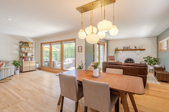 Building Photo - 715 Lamon Ave