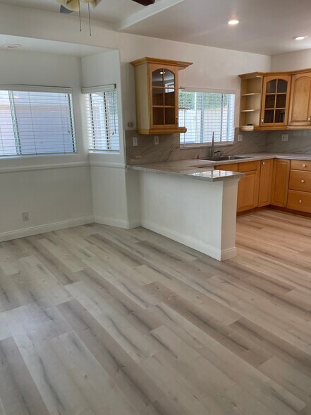 Building Photo - 5358 Baza Ave