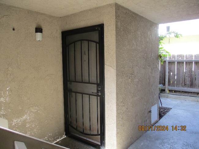 Building Photo - 236 Avenida Del Poniente