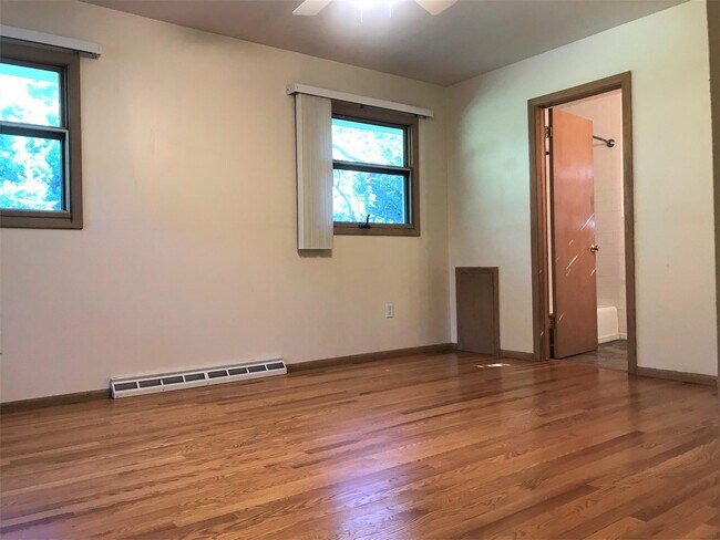 Building Photo - 5806 Tolman Terrace