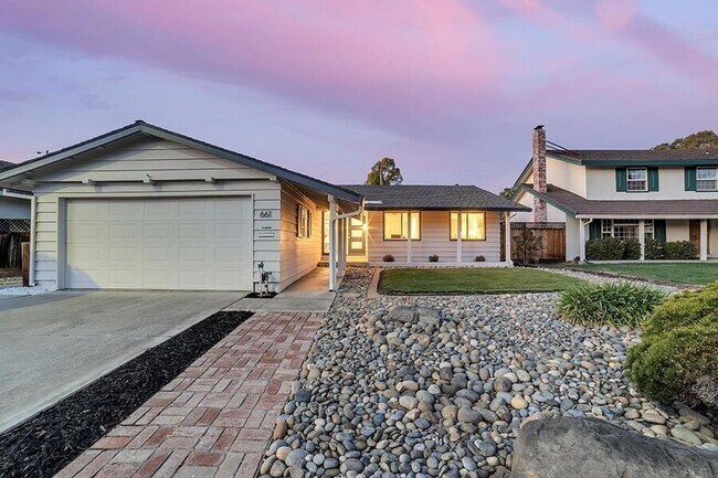 Building Photo - 661 W Remington Dr
