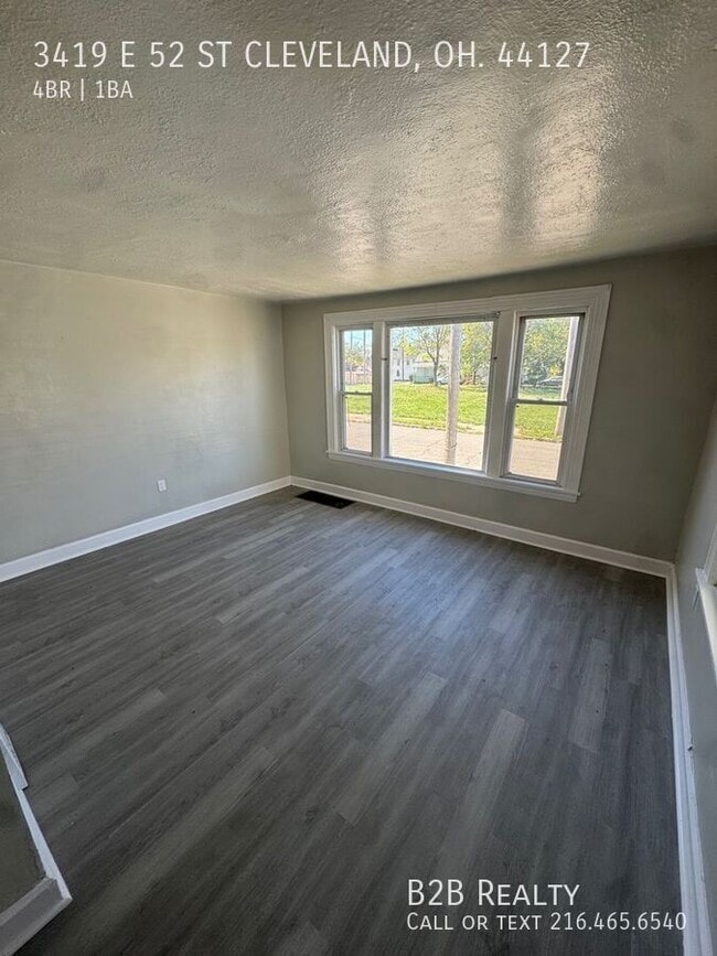 Building Photo - 3419 E 52nd St