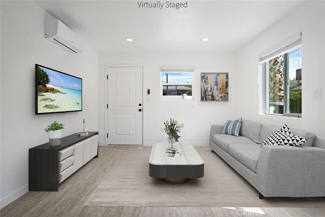 Building Photo - 18924 Sylvan St