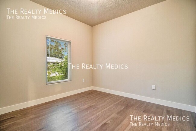 Building Photo - 1493 Hayworth Cir NW