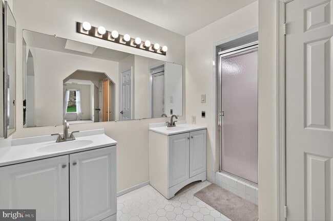 Building Photo - 14917 Brownstone Dr