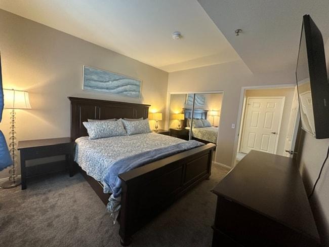 Building Photo - Downtown Fully Furnished 1BR Condo Near Balboa Park with Parking