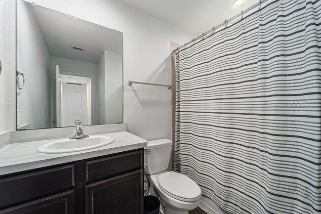 Building Photo - 22435 Forest Gorge Ln