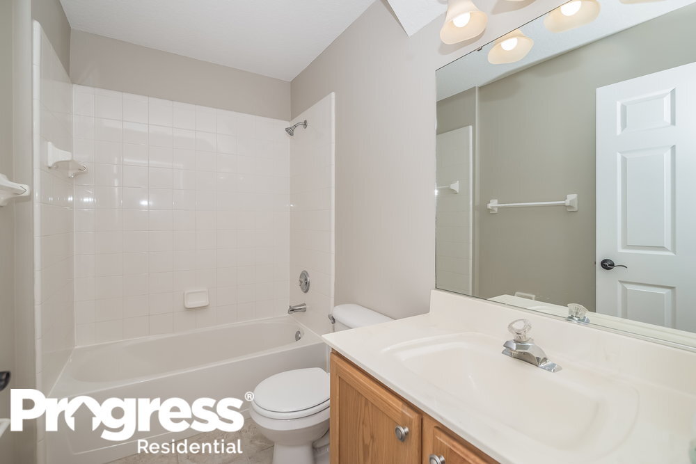 Building Photo - 573 Redberry Ln