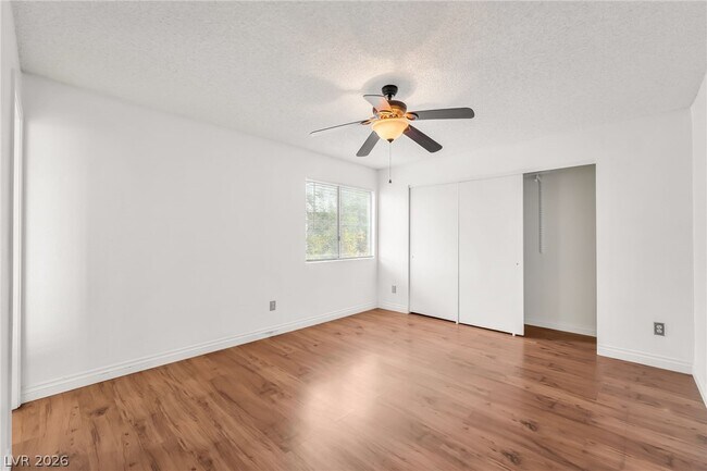 Building Photo - 6859 Tamarus St