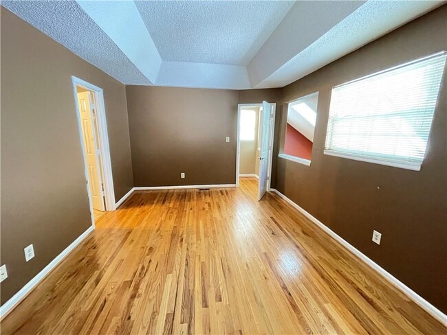 Building Photo - 3502 Tradewinds Dr