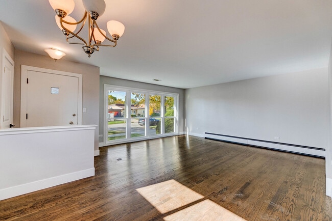 Building Photo - 4856 Wick Dr