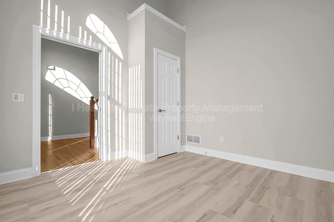 Building Photo - 9580 Mission Dr