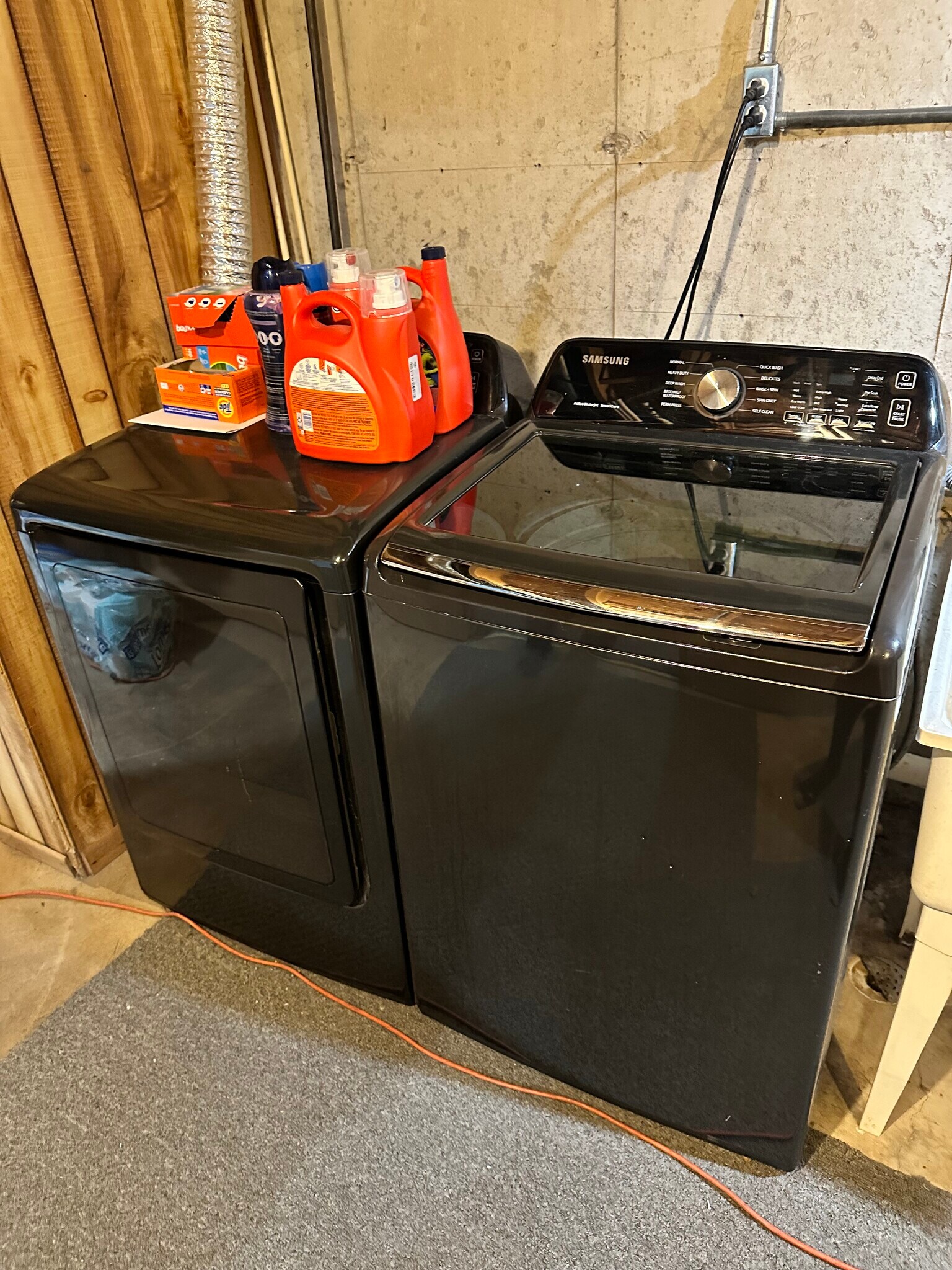 Building Photo - 821 Melbourne St