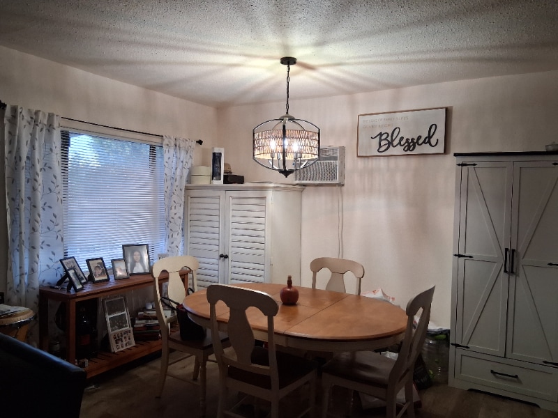 Building Photo - 1022 S Vancouver Ave