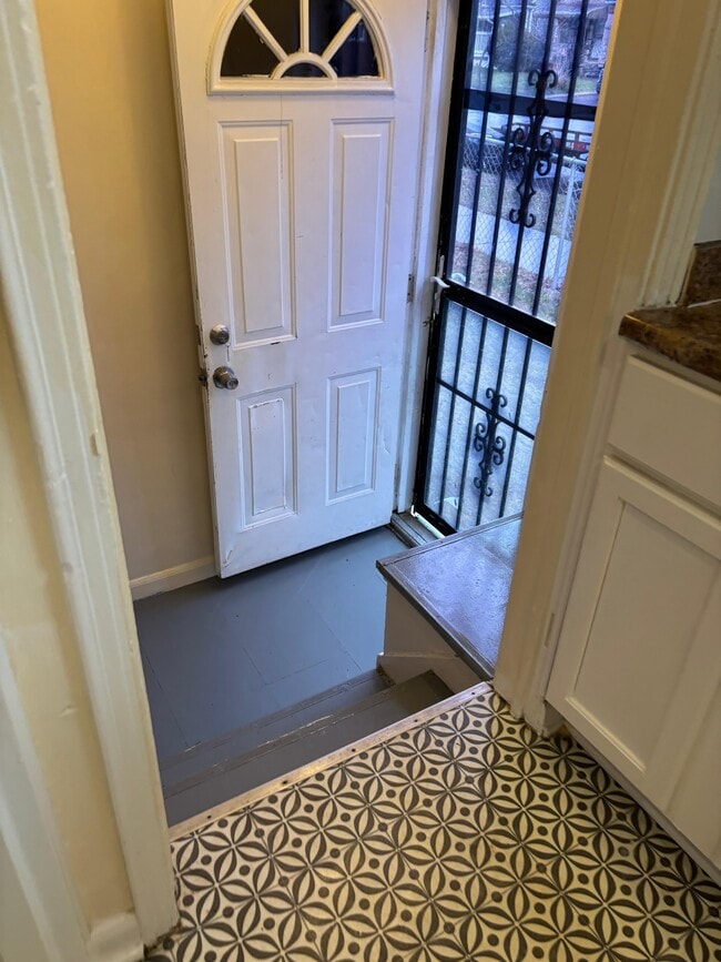 Building Photo - 19449 W Chicago