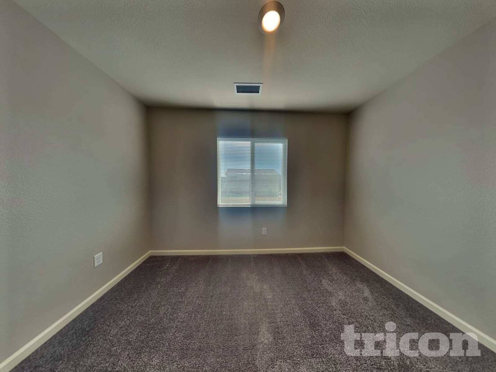 Building Photo - 8948 Elk Ravine Dr