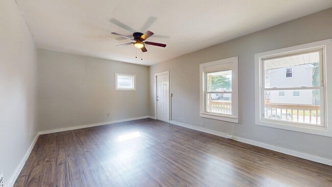 Building Photo - Denison/W.73rd neighborhood - updated 3 be...