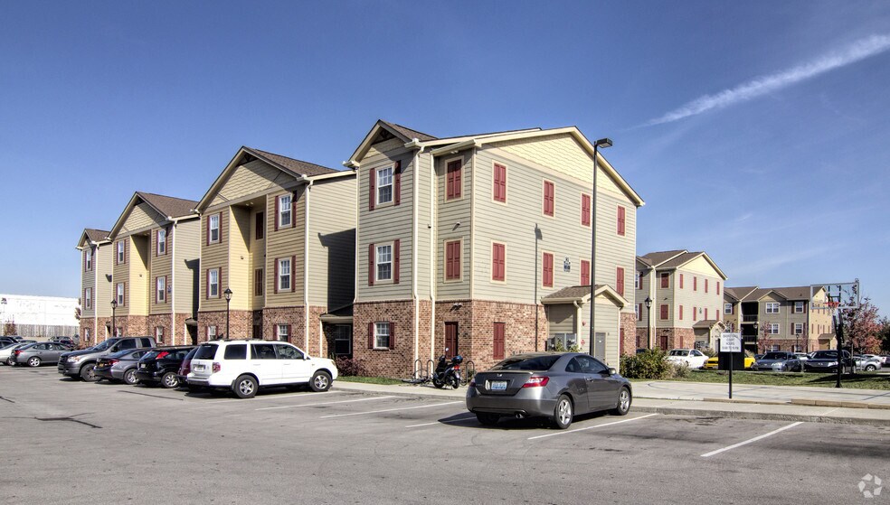 525 Angliana Ave - 524 & 525 Angliana