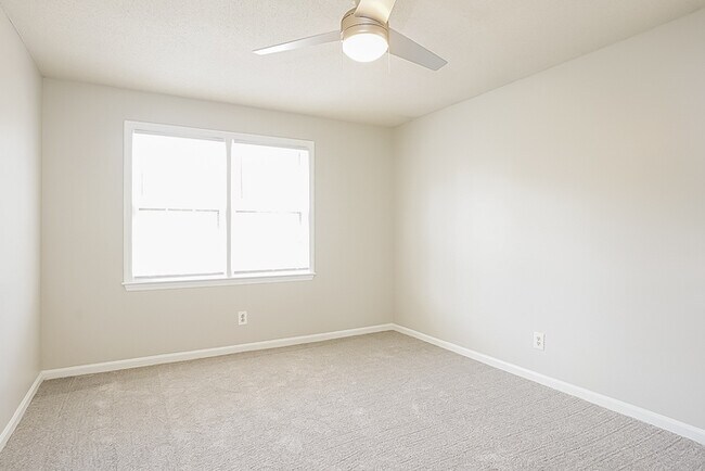 Building Photo - Charming 4 Bedroom Home in Martinez, GA