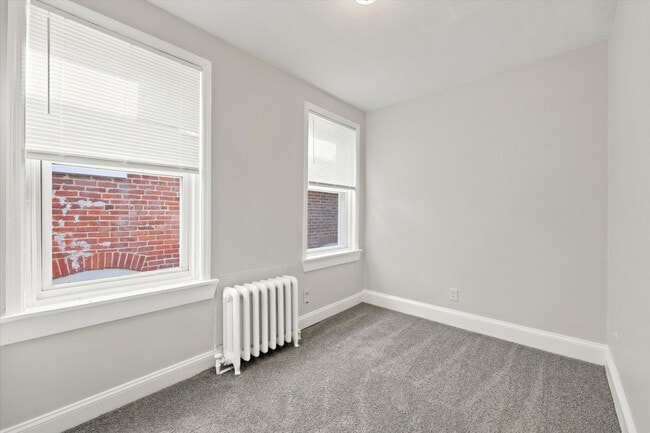 Building Photo - 502 N Clayton St