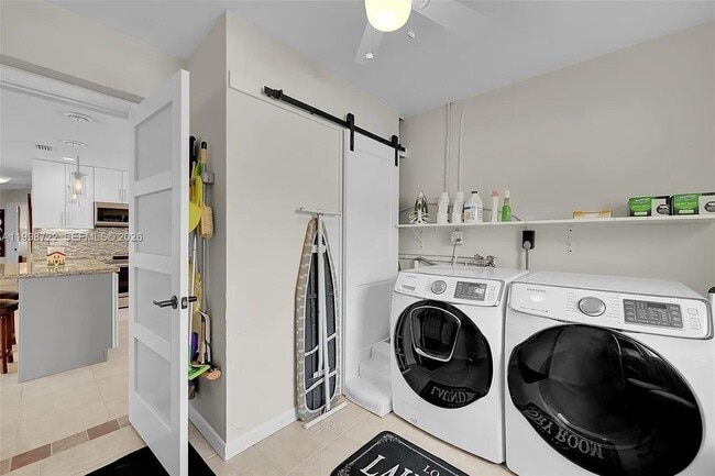 Building Photo - 232 SW 13th St