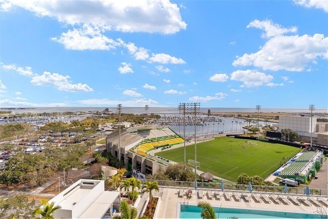 Building Photo - 301 1st St S