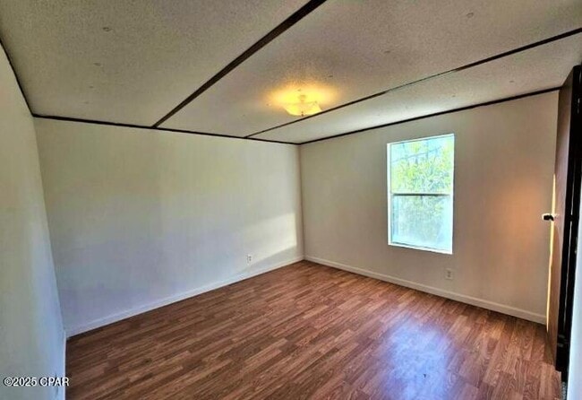 Building Photo - 1433 S Kimbrel Ave