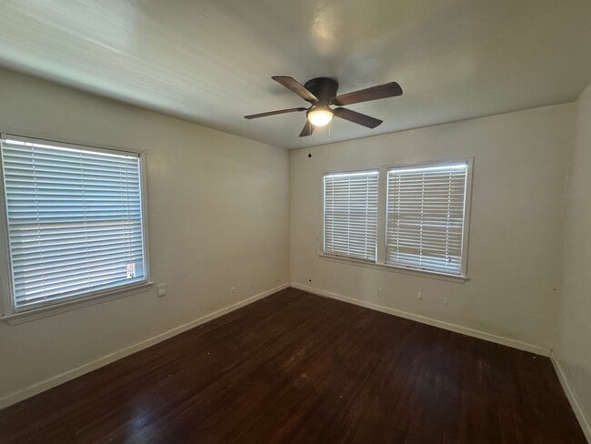 Building Photo - Charming 4-Bedroom Home