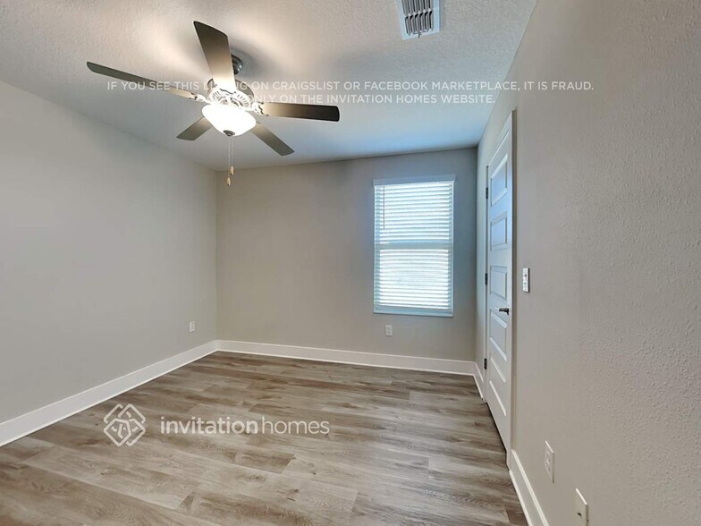 Building Photo - 9775 Wild Begonia Loop