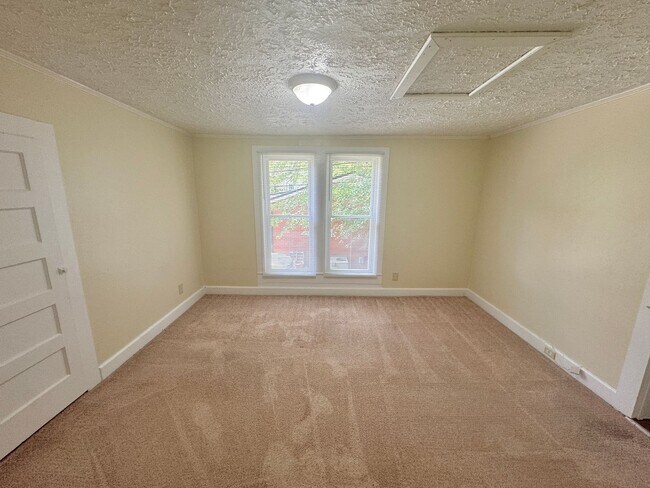 Building Photo - 537 Stockton St