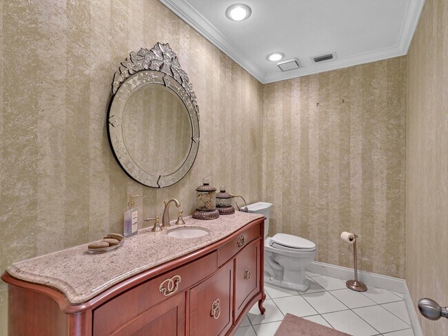Building Photo - 10122 Spyglass Way