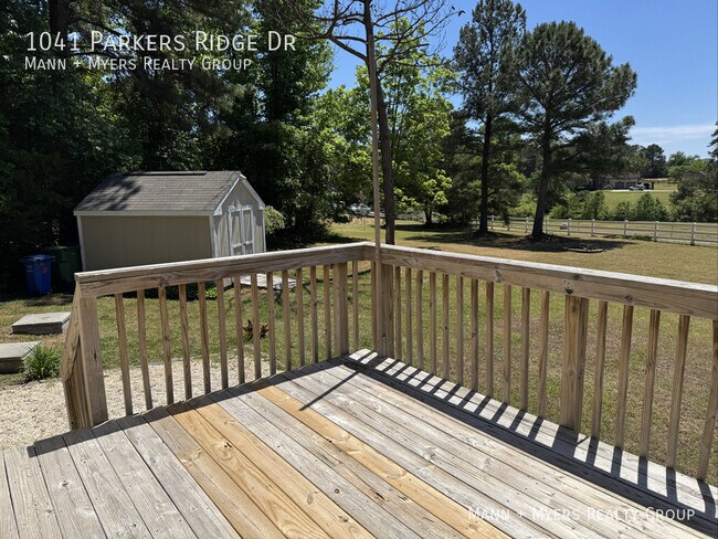 Building Photo - 1041 Parkers Ridge Dr