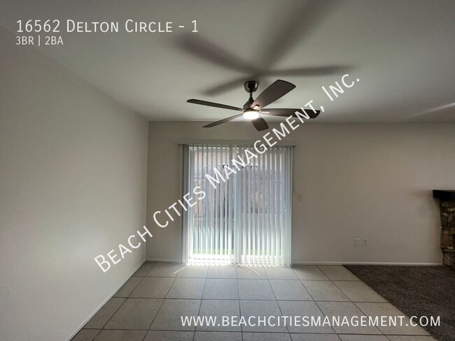 Building Photo - 16562 Delton Cir