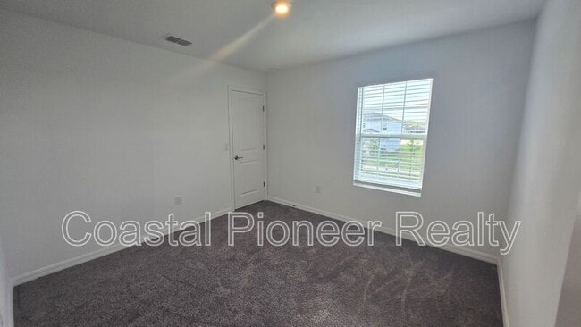 Building Photo - 233 Aquamarine Ln