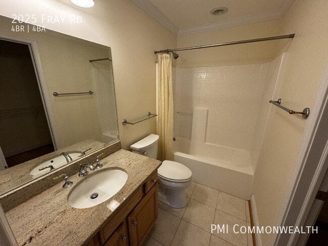 Building Photo - 4 Bed / 3.5 Bath Single Family (Available ...