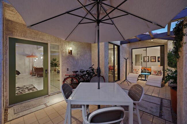 Building Photo - Mountain View Retreat in Palm Springs