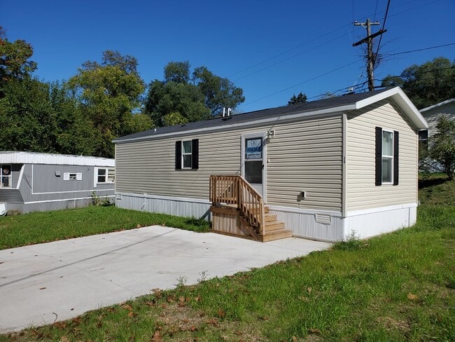 Building Photo - 1301 Avenue A