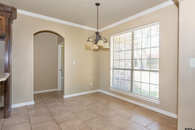Building Photo - 16540 Avoyelles