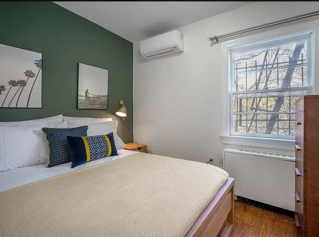 Building Photo - 333 C St SE