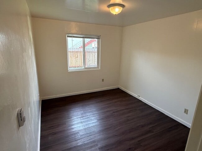 Building Photo - 317 45th St