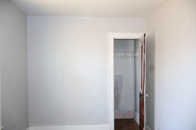 Building Photo - 15840 Indiana St