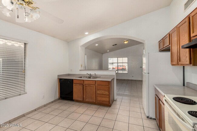 Building Photo - 8759 W Coronado Rd