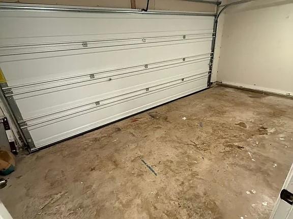 Building Photo - 8732 Polo Dr