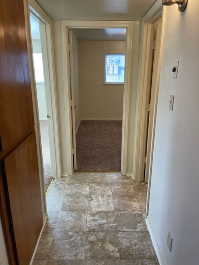 Building Photo - PLAC2158