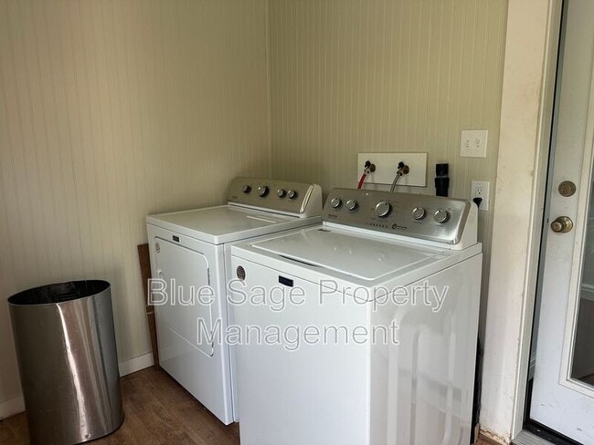 Building Photo - 1226 Tremont St