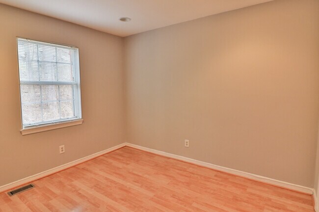 Building Photo - 10488 Parthenon Ct