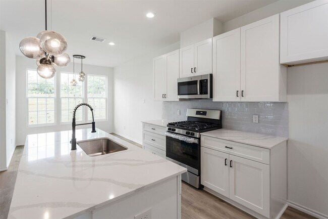 Building Photo - 1267 Oakmont Bnd Dr