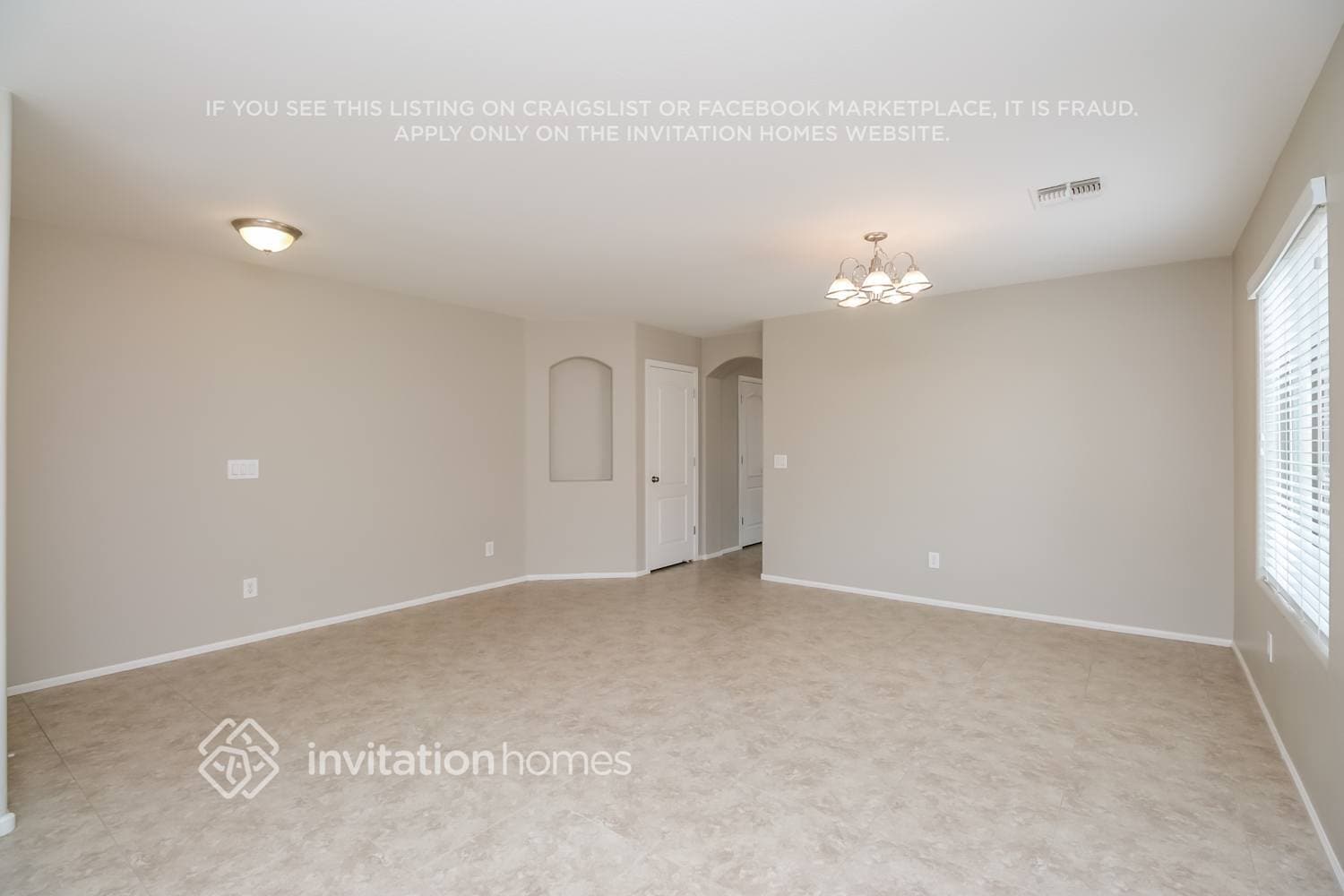 Building Photo - 38166 N Sandy Dr
